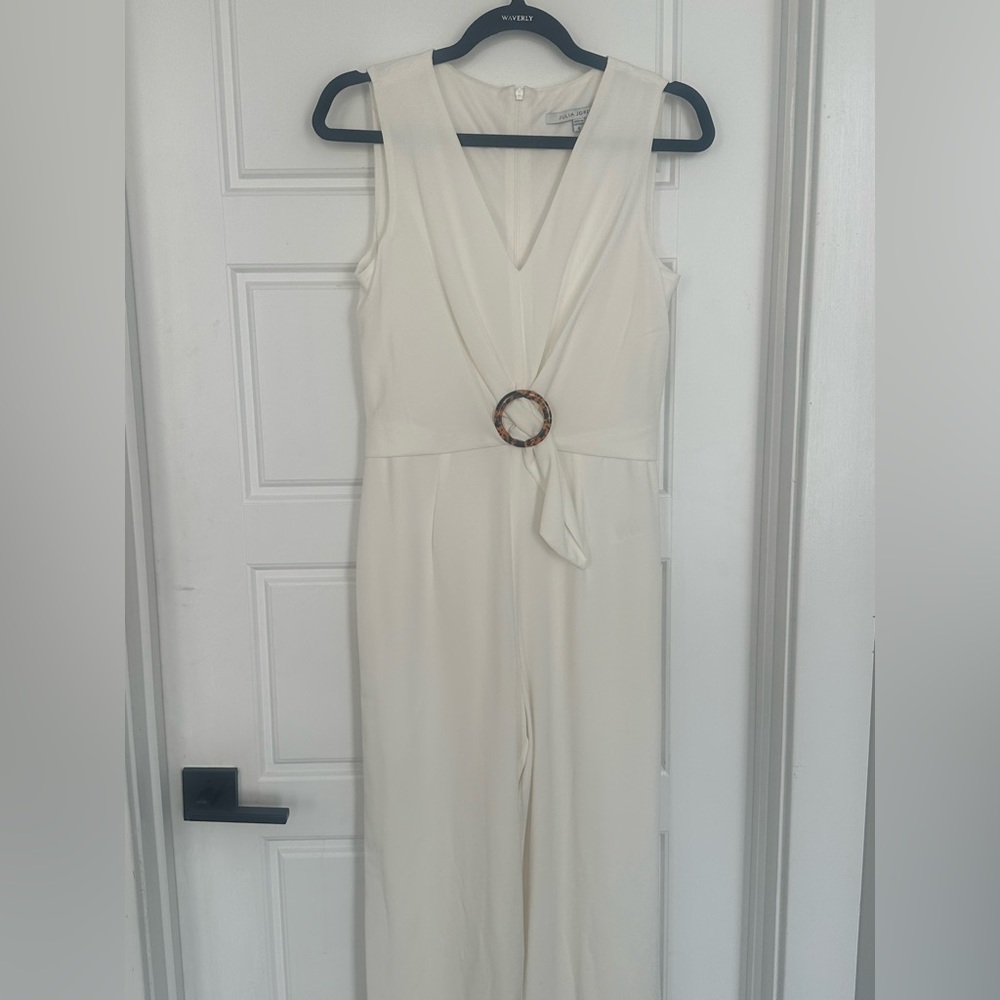 Julia Jordan White V-Neck Jumpsuit with Tortoise Shell Belt Buckle - Picture 1 of 3